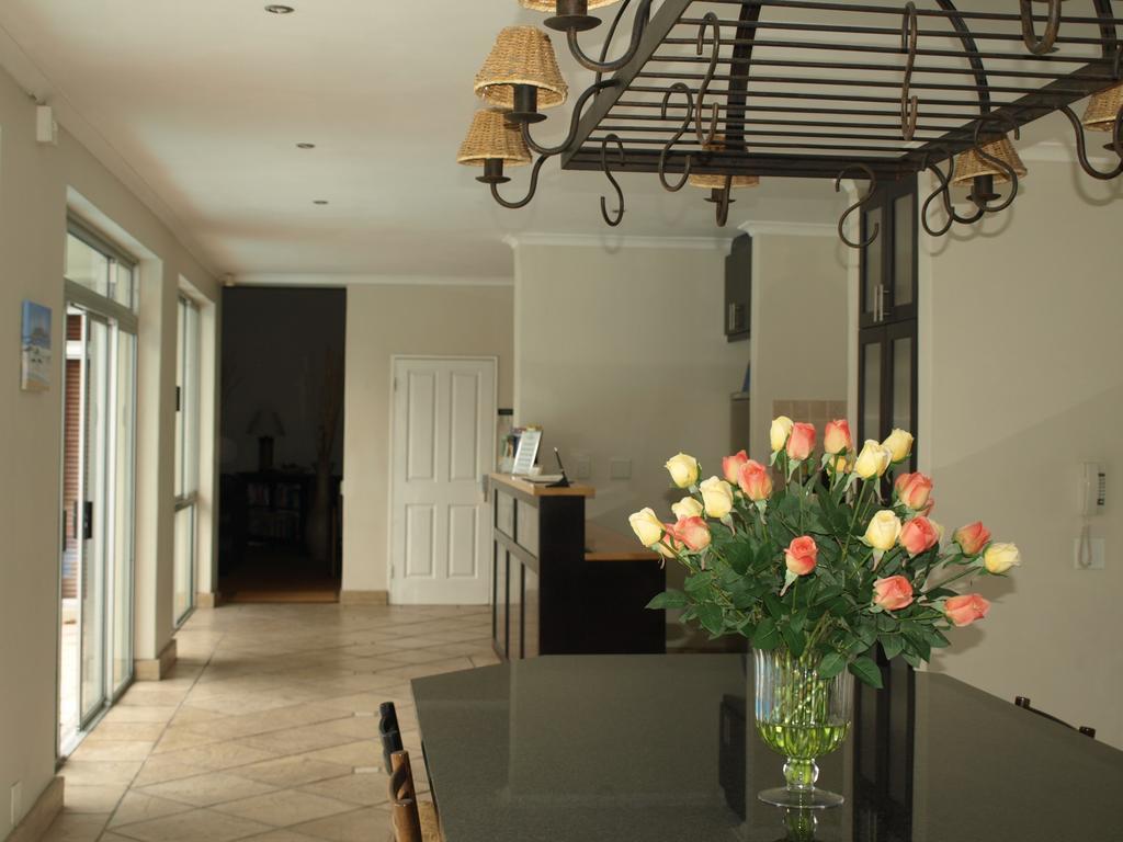 Caxton Manor B&B Cape Town Exterior photo